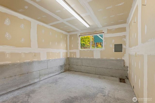 35218 SE Fish Hatchery Road, Fall City, WA 98024