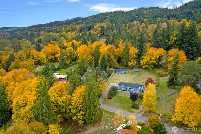 35218 SE Fish Hatchery Road, Fall City, WA 98024