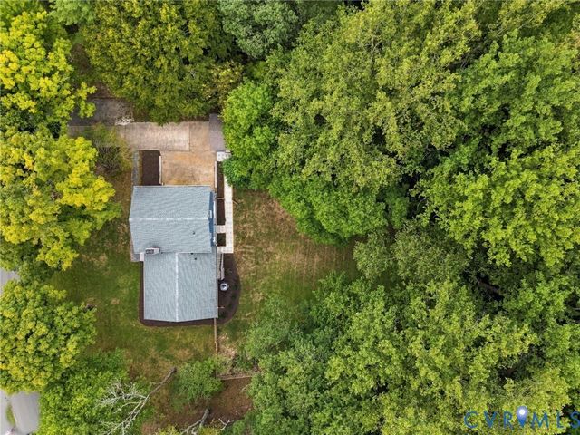 713 Chapman St, Ashland, VA 23005
