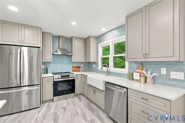 713 Chapman St, Ashland, VA 23005