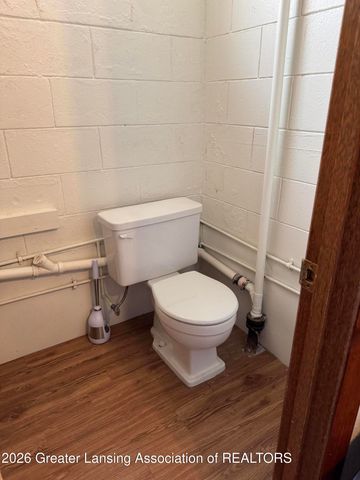 1703 Holly Way, Lansing, MI 48910