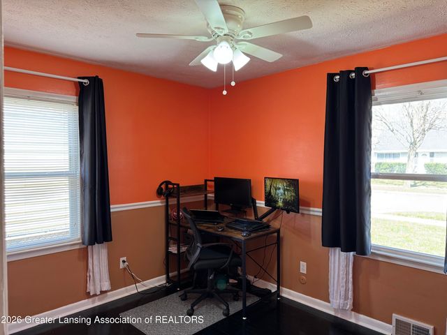 1703 Holly Way, Lansing, MI 48910