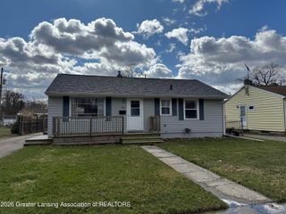 1703 Holly Way, Lansing, MI 48910