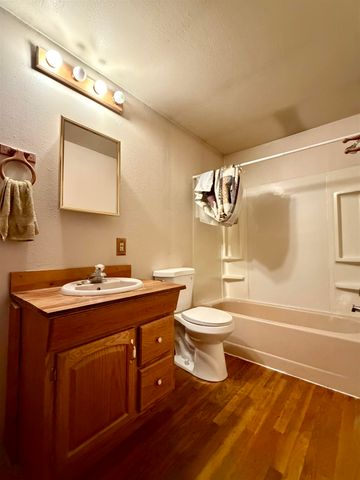 834 WOODCREST COURT, Fairbanks, AK 99712
