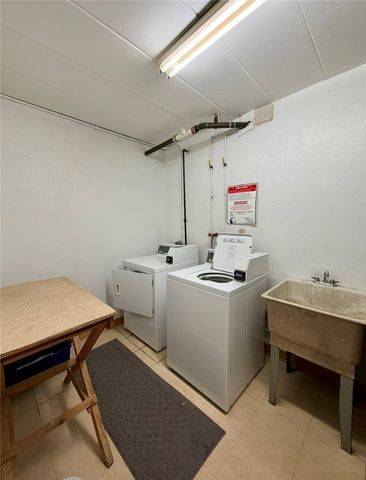 520 Washington Rd 806, Mt Lebanon, PA 15228