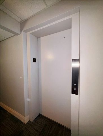 520 Washington Rd 806, Mt Lebanon, PA 15228