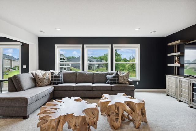 1476 Palmer Drive N, Lake Elmo, MN 55042