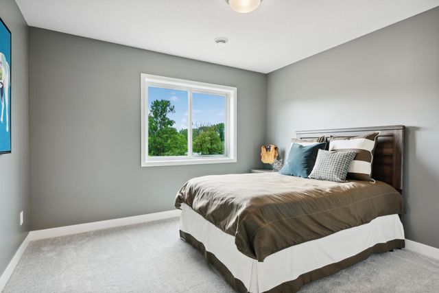 1476 Palmer Drive N, Lake Elmo, MN 55042