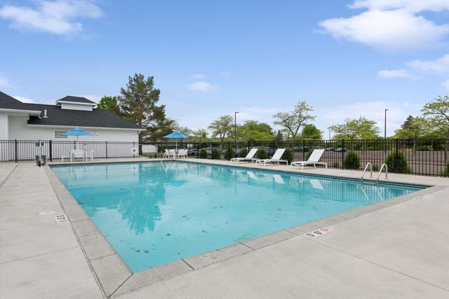 1476 Palmer Drive N, Lake Elmo, MN 55042