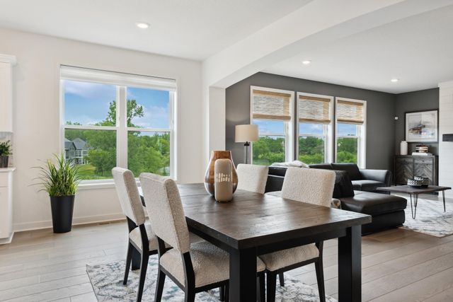 1476 Palmer Drive N, Lake Elmo, MN 55042