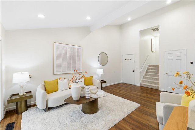 10893 Northfield Square, Cupertino, CA 95014