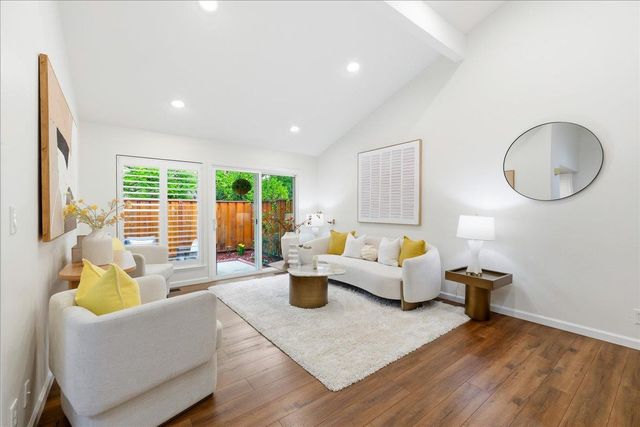 10893 Northfield Square, Cupertino, CA 95014