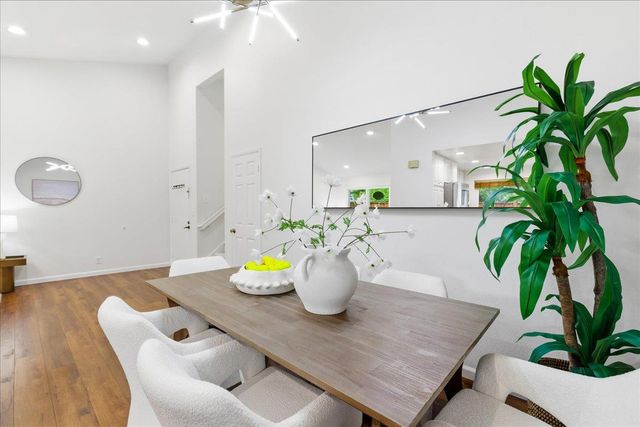 10893 Northfield Square, Cupertino, CA 95014
