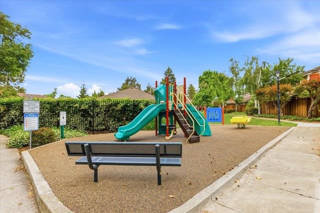 10893 Northfield Square, Cupertino, CA 95014