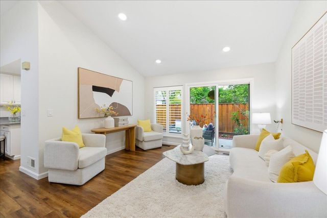 10893 Northfield Square, Cupertino, CA 95014