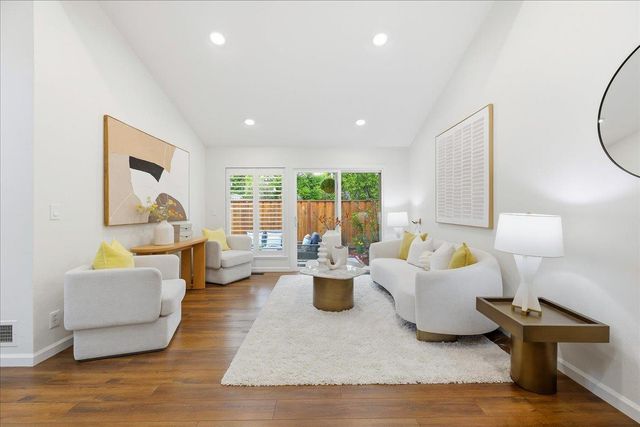 10893 Northfield Square, Cupertino, CA 95014