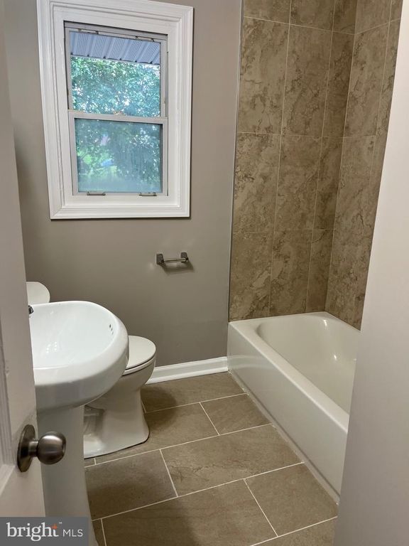 5112 72ND PL, Hyattsville, MD 20784