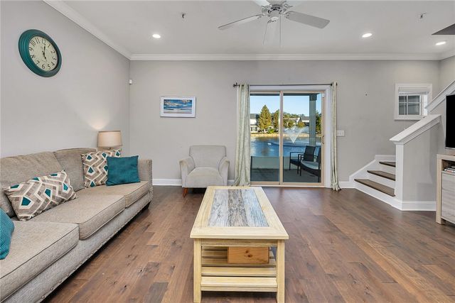 505 Mariners Circle, St Simons Island, GA 31522