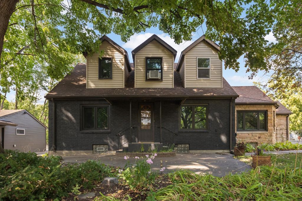 1251 Macarthur Avenue, West Saint Paul, MN 55118 — photo 2