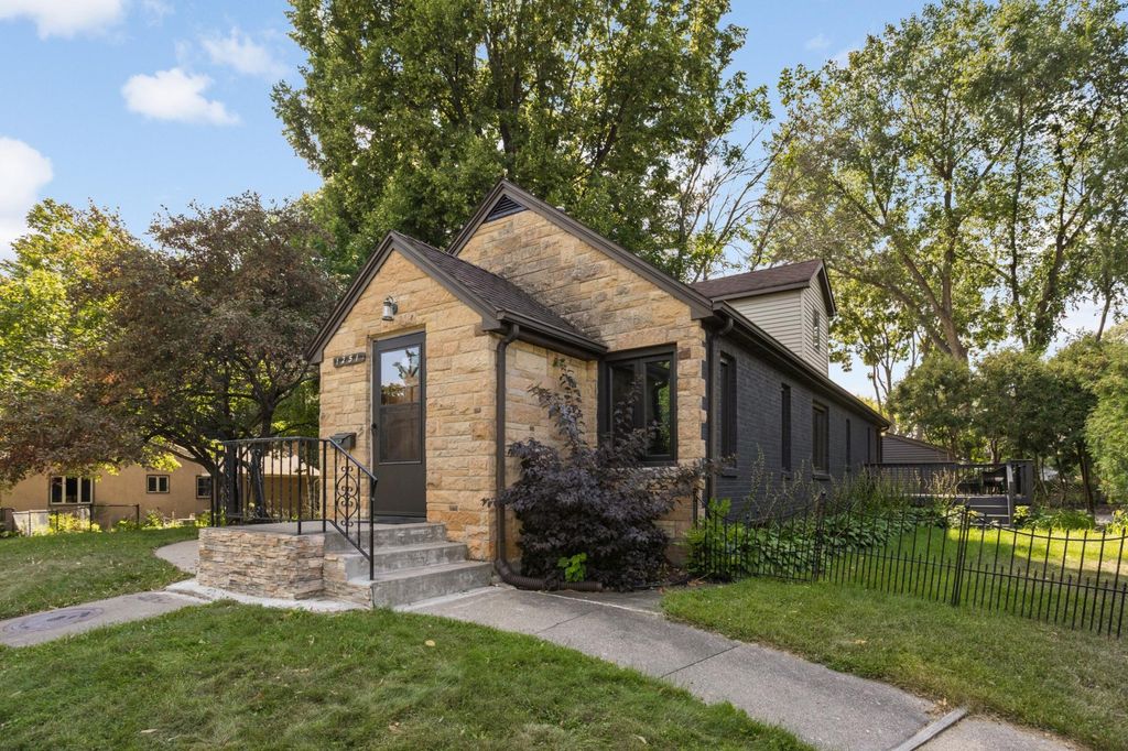1251 Macarthur Avenue, West Saint Paul, MN 55118 — photo 3
