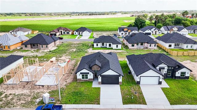 806 Beanka Drive, La Feria, TX 78559