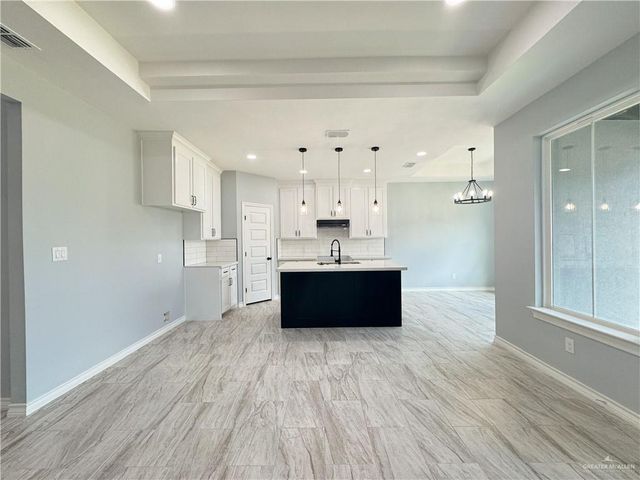 806 Beanka Drive, La Feria, TX 78559