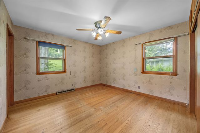 3813 Tomahawk Trail SE, Cedar Rapids, IA 52403
