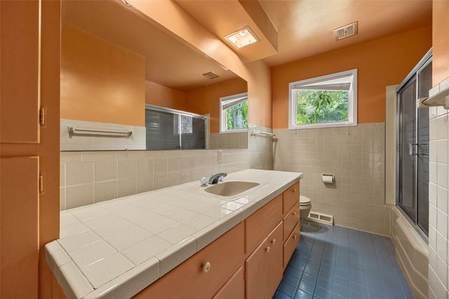 3813 Tomahawk Trail SE, Cedar Rapids, IA 52403