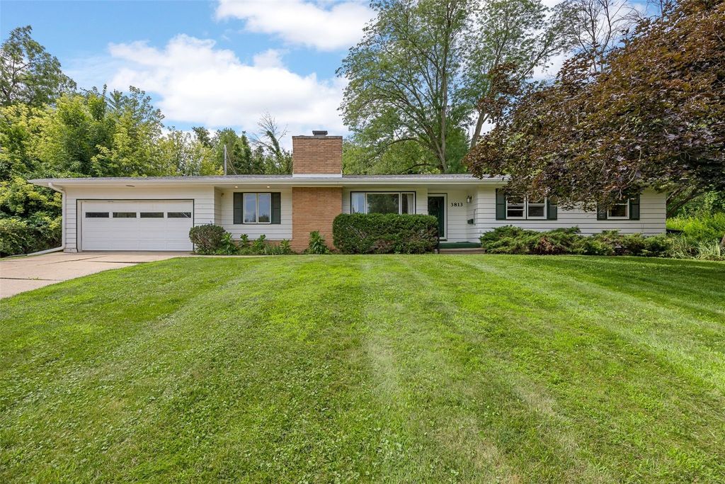 3813 Tomahawk Trail SE, Cedar Rapids, IA 52403