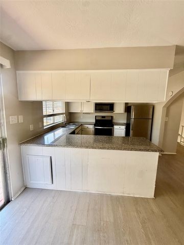 3403 Meadowview Dr, Missouri City, TX 77359