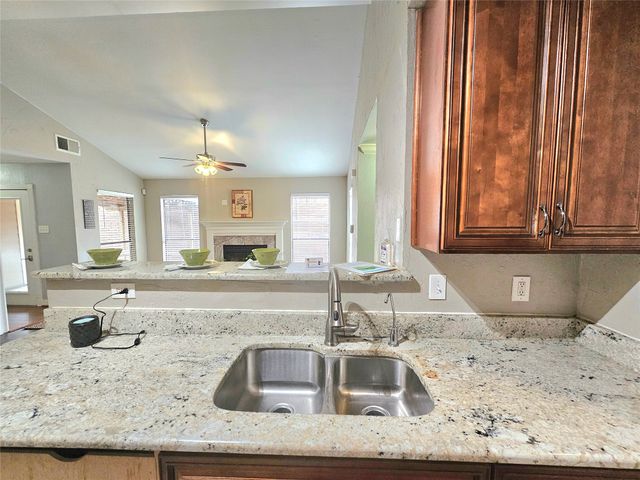 318 Teakwood Lane, Lewisville, TX 75067