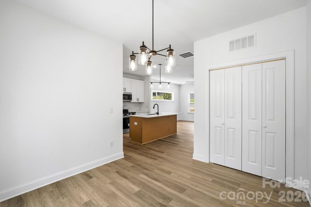 116 7th Avenue SE, Hickory, NC 28602