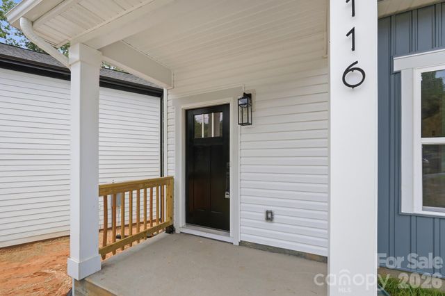 116 7th Avenue SE, Hickory, NC 28602