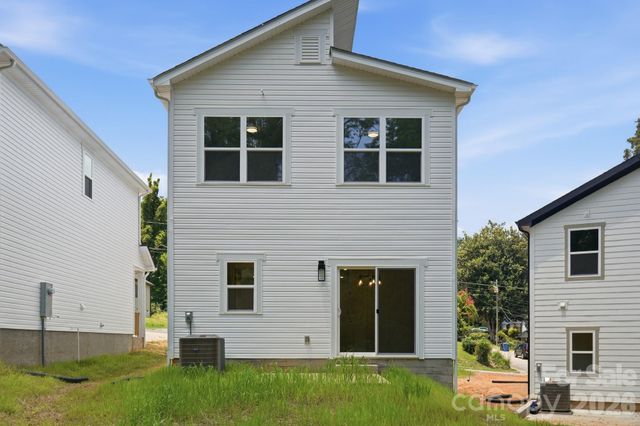 116 7th Avenue SE, Hickory, NC 28602