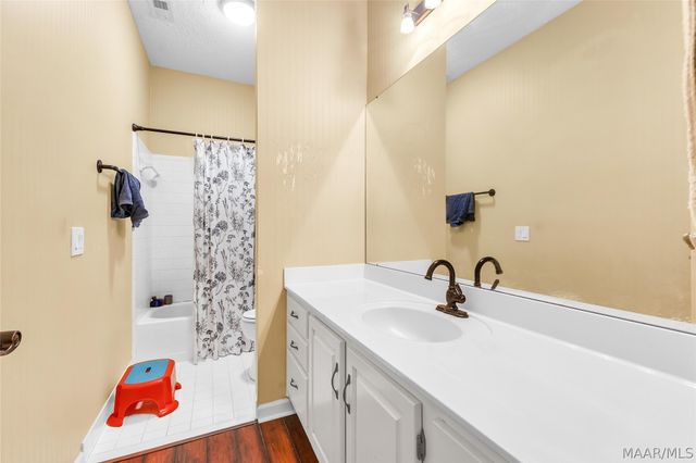 1400 MIDLANE Court, Montgomery, AL 36106