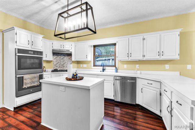 1400 MIDLANE Court, Montgomery, AL 36106