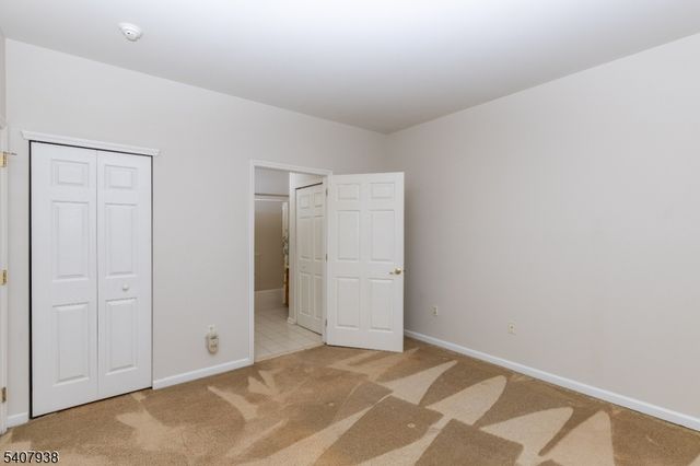 3302 Cleveland Ln 302, Rockaway Twp., NJ 07866