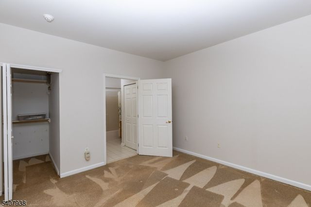 3302 Cleveland Ln 302, Rockaway Twp., NJ 07866