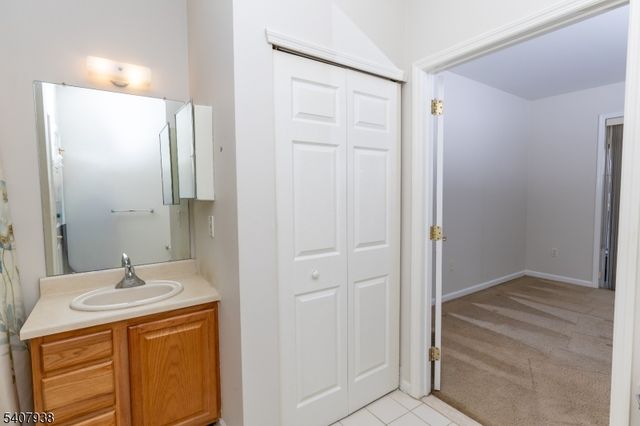 3302 Cleveland Ln 302, Rockaway Twp., NJ 07866