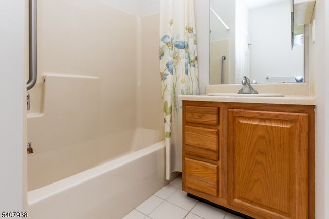 3302 Cleveland Ln 302, Rockaway Twp., NJ 07866