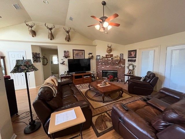 1705B County Road 122, Hico, TX 76457