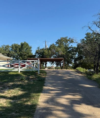 1705B County Road 122, Hico, TX 76457