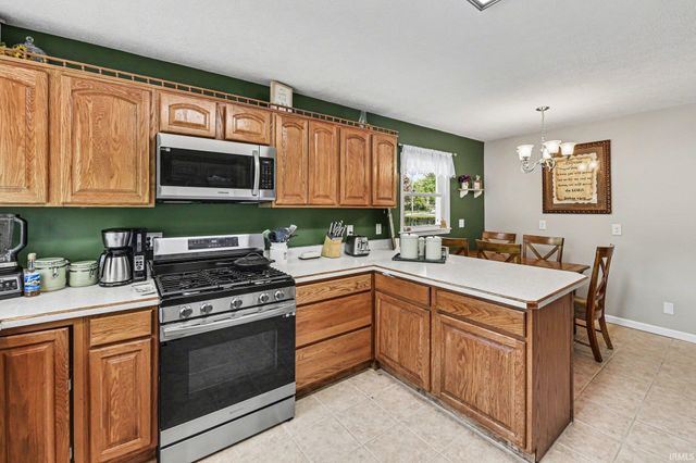 28180 Pennsylvania Avenue, Elkhart, IN 46516