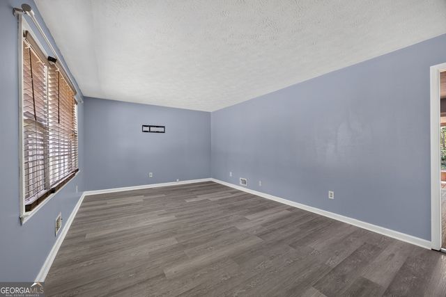 6997 Vesta Brook Drive, Morrow, GA 30260