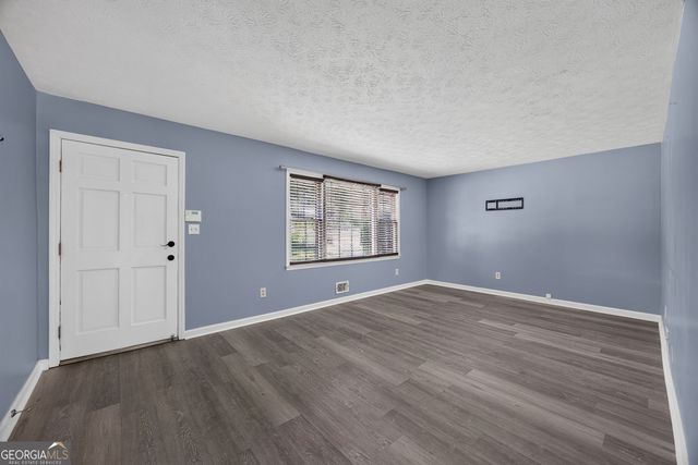 6997 Vesta Brook Drive, Morrow, GA 30260