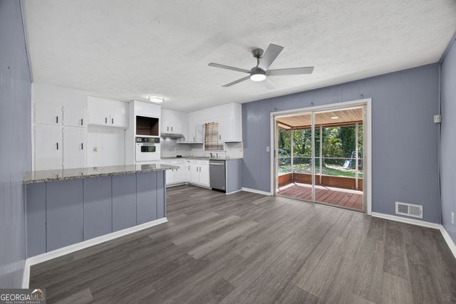 6997 Vesta Brook Drive, Morrow, GA 30260