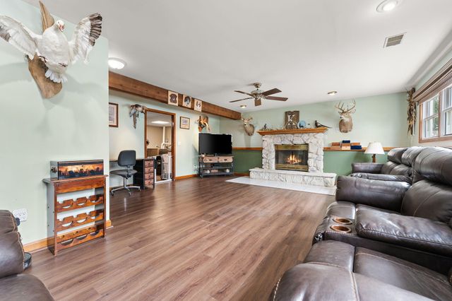 292 Streamwood Drive, Valparaiso, IN 46383