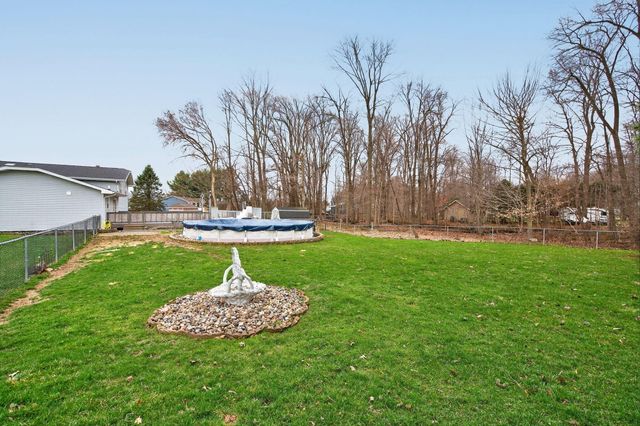 292 Streamwood Drive, Valparaiso, IN 46383