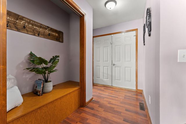 292 Streamwood Drive, Valparaiso, IN 46383