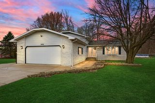 292 Streamwood Drive, Valparaiso, IN 46383
